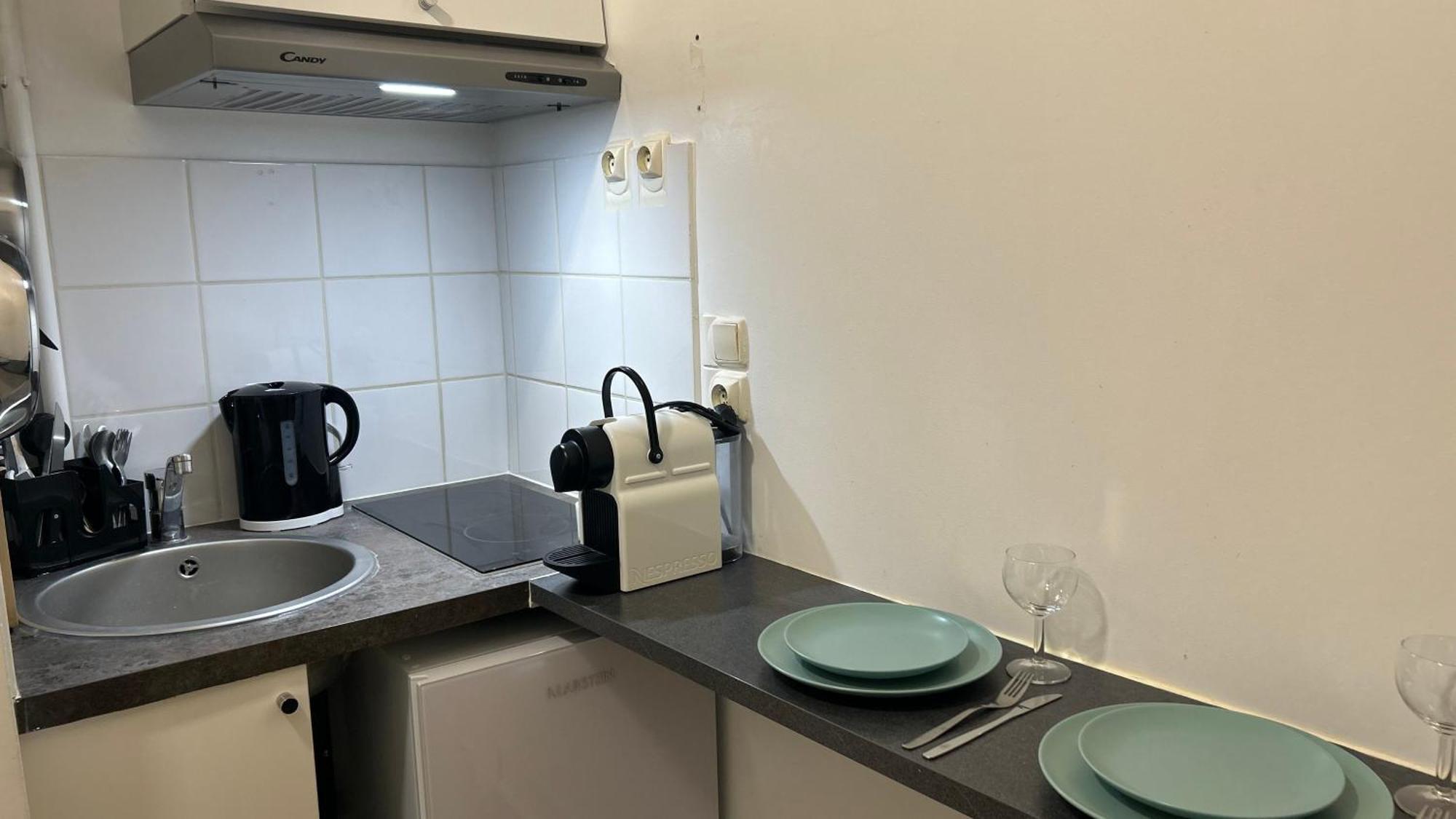 Apartment Cozy In 15eme